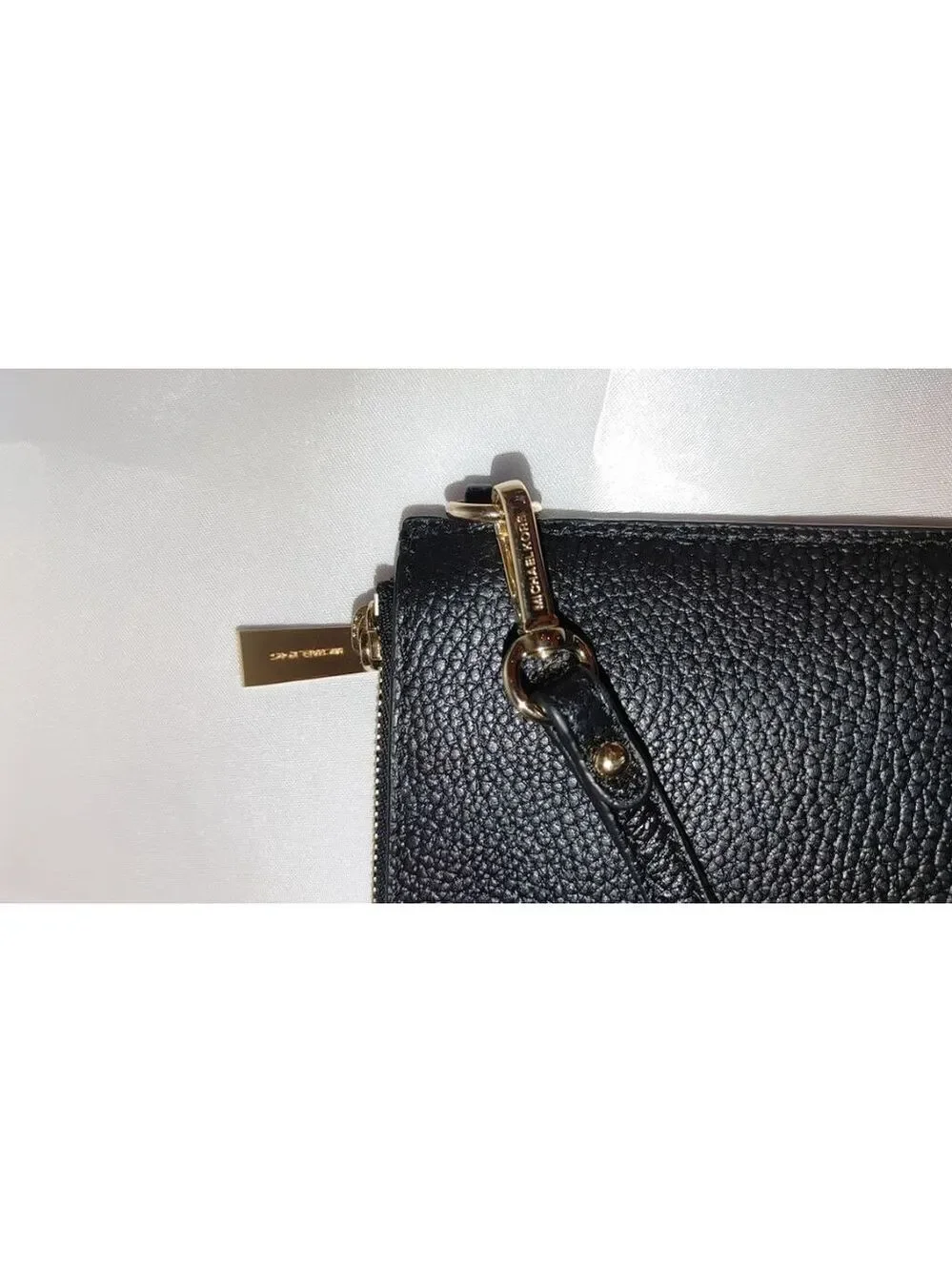 Michael Kors MD Pebbled Leather Clutch Wristlet